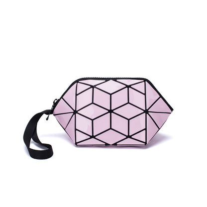 Geometric Shell Zipper Clutch