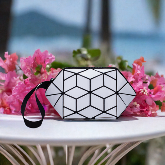 Geometric Shell Zipper Clutch